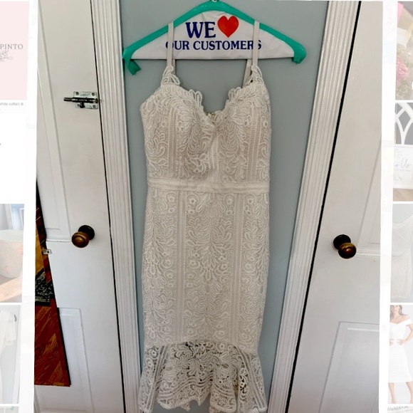 Guess Dresses & Skirts - GUESS lace dress with adjustable straps